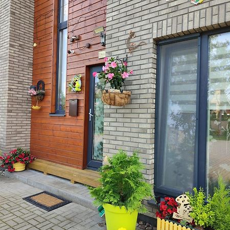 Geltoni Apartamentai Palanga Exterior photo